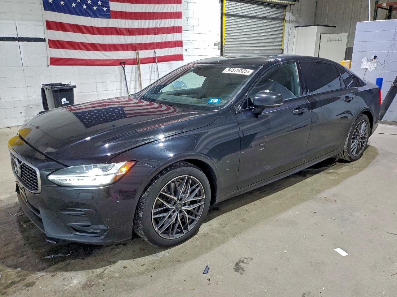 VOLVO S90 2020