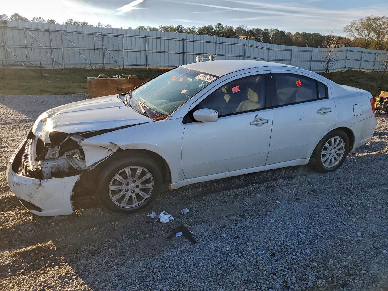 MITSUBISHI GALANT FE 2011