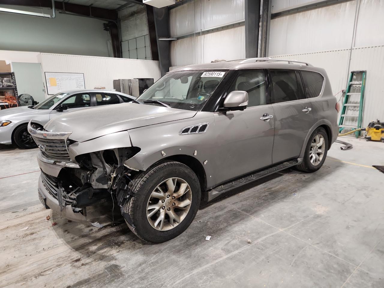INFINITI QX56 2013
