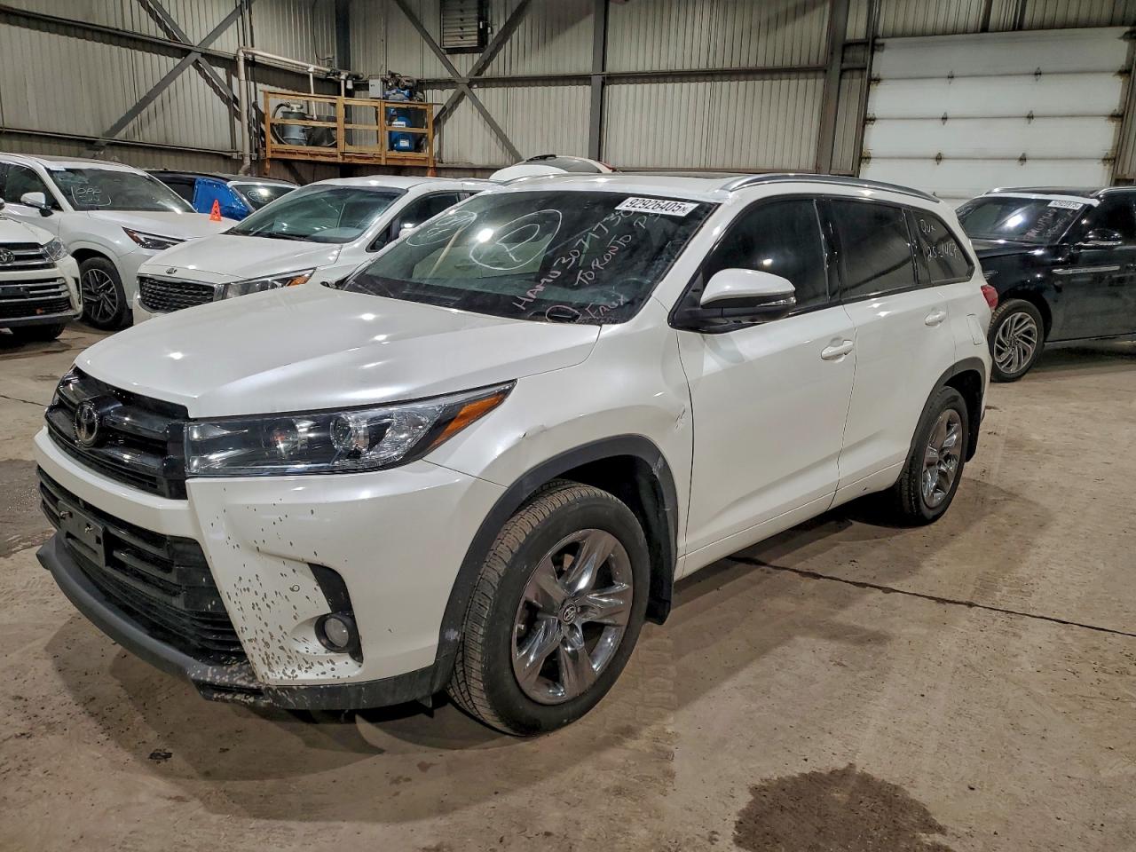 TOYOTA HIGHLANDER 2017