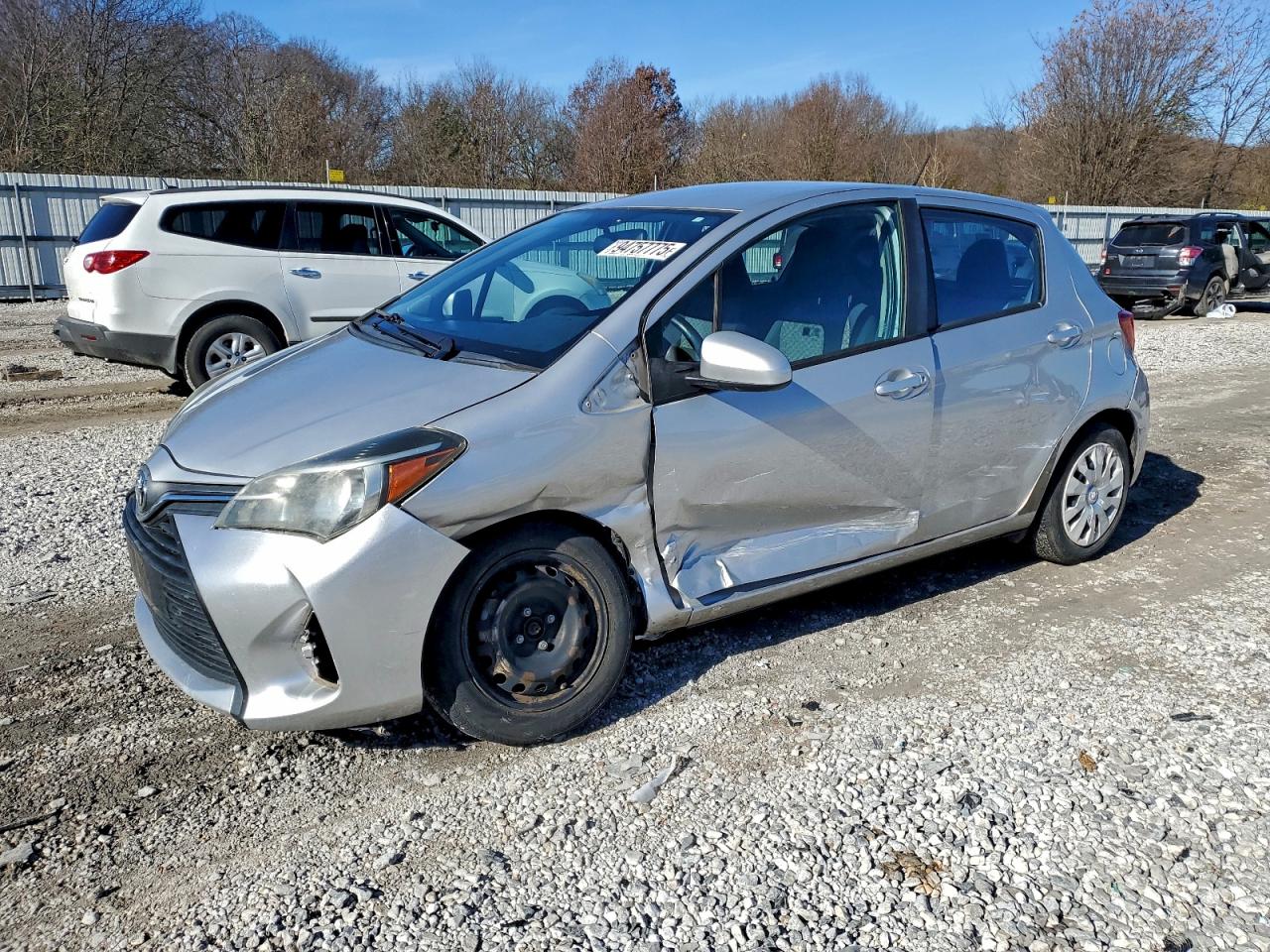 TOYOTA YARIS 2015