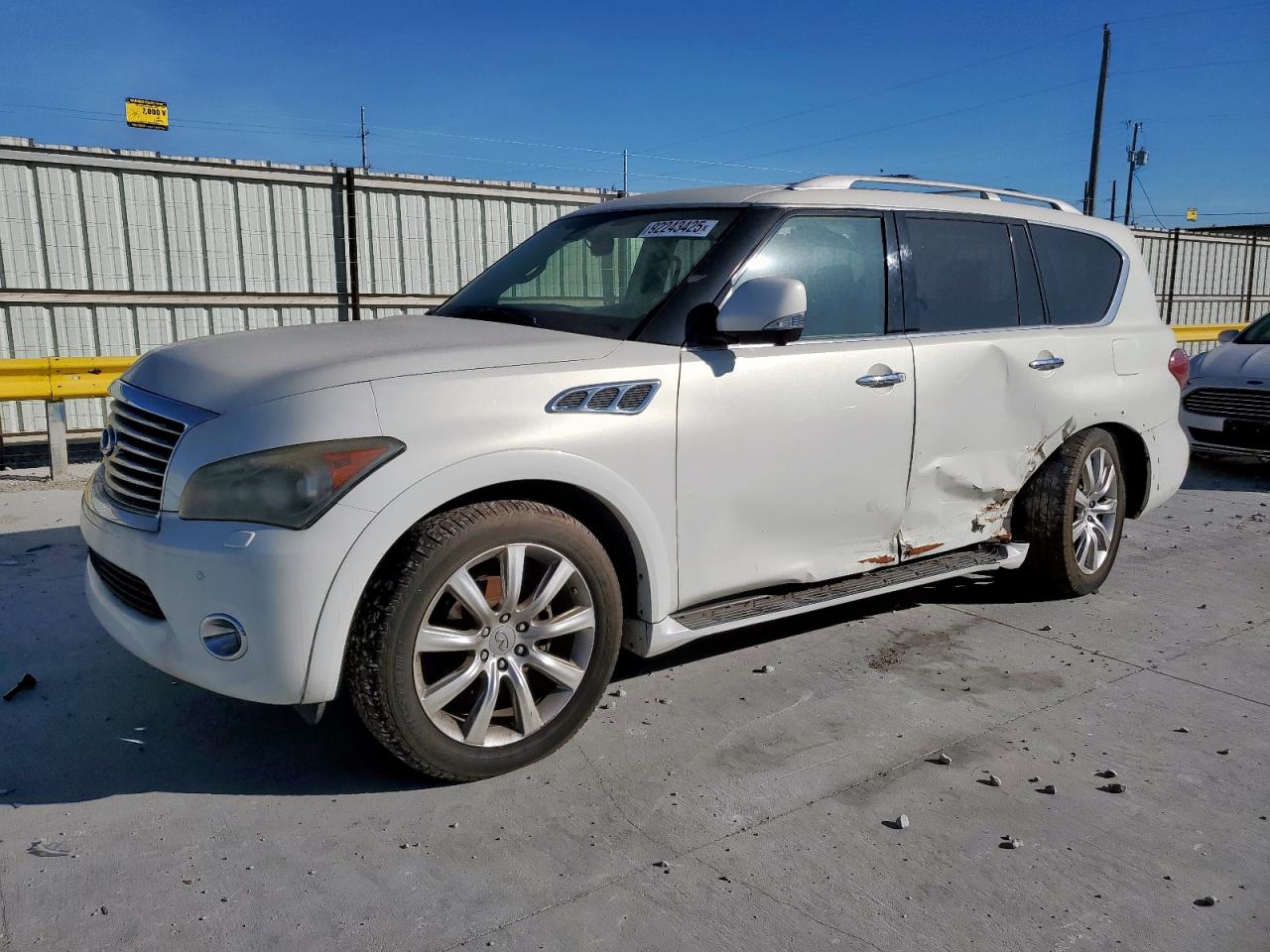 INFINITI QX56 2011