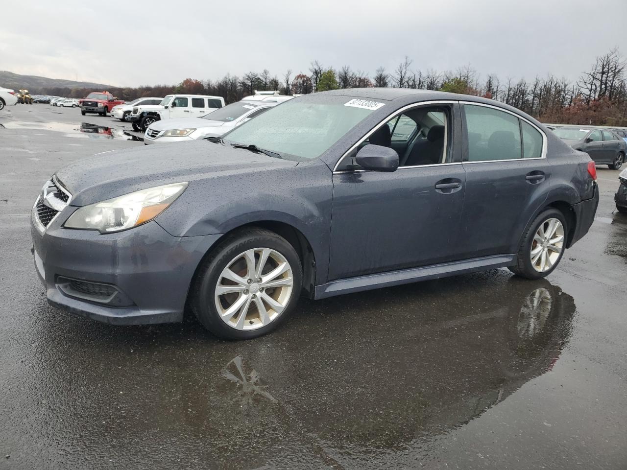 SUBARU LEGACY 2.5 2013
