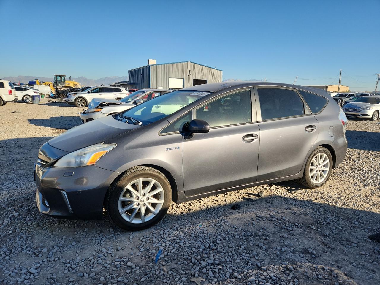 TOYOTA PRIUS V 2013