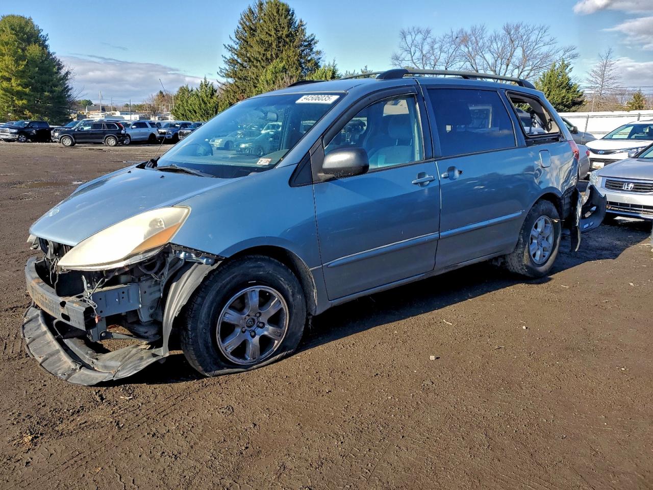 TOYOTA SIENNA CE 2007