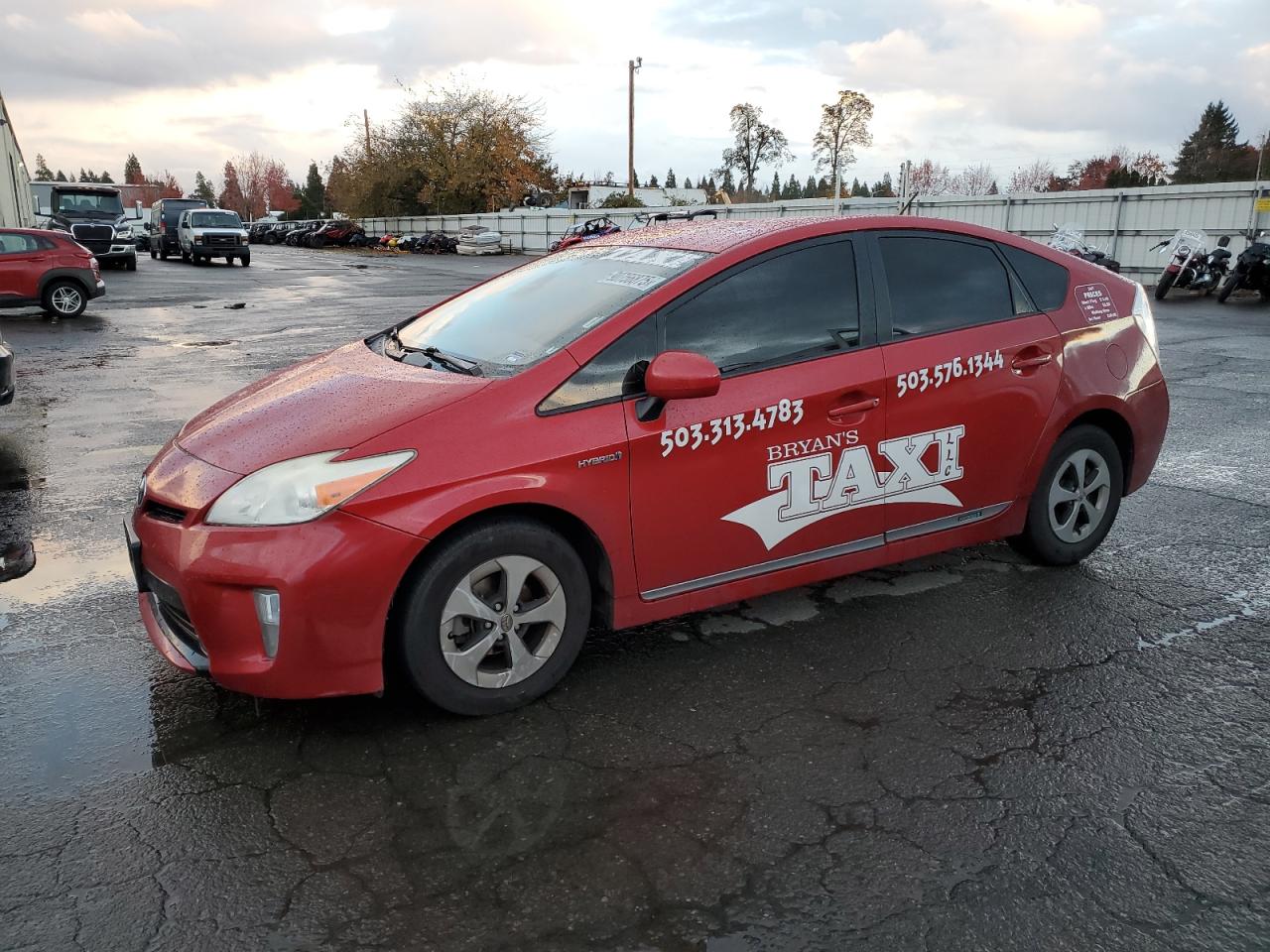 TOYOTA PRIUS 2013
