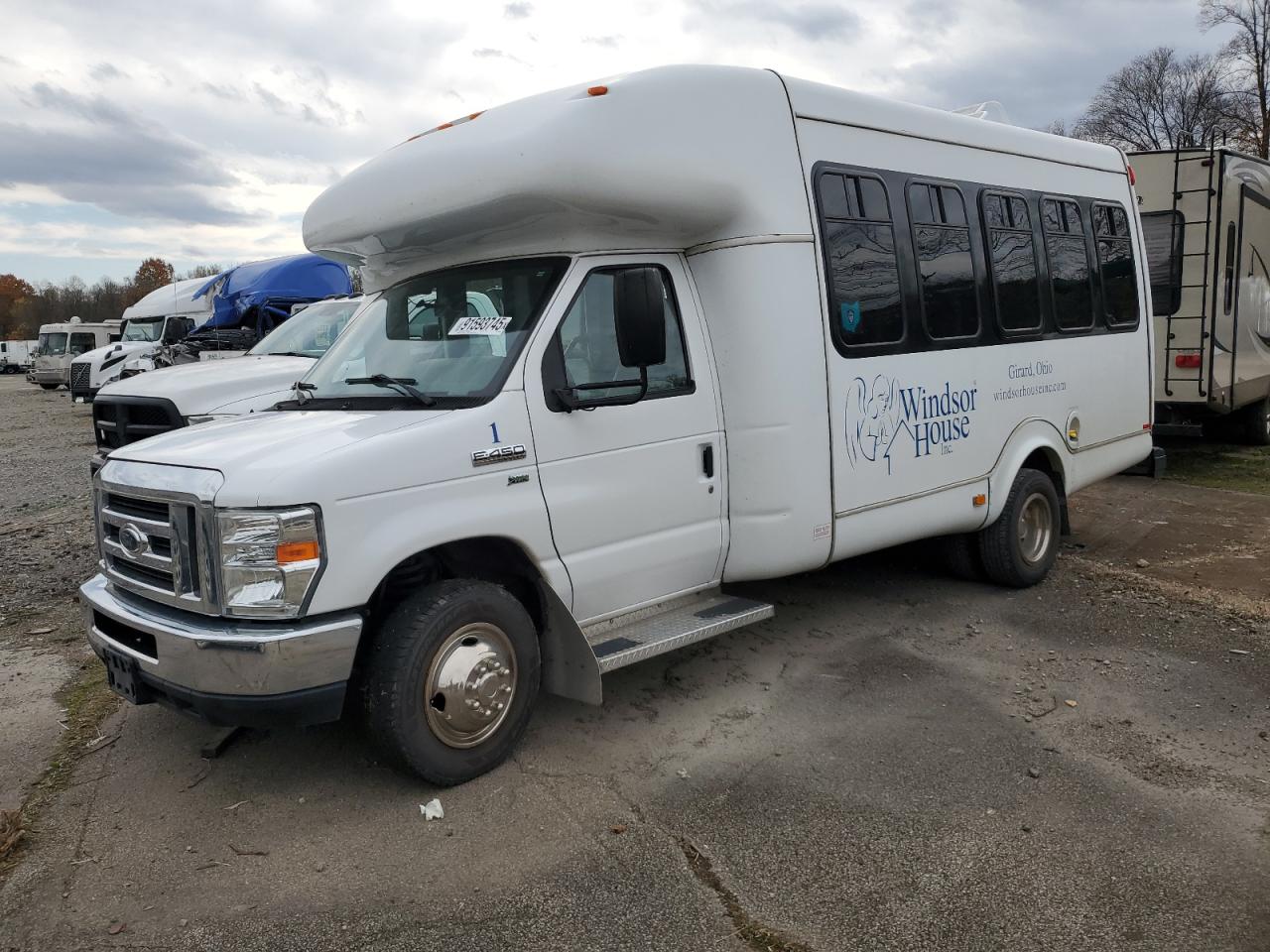 FORD ECONOLINE 2012
