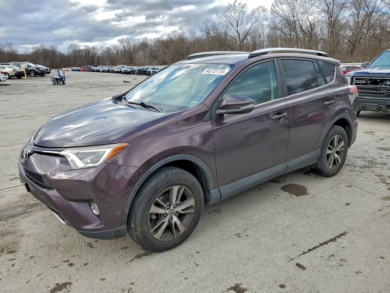 TOYOTA RAV4 XLE 2016