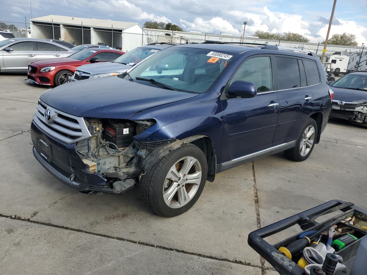 TOYOTA HIGHLANDER 2011
