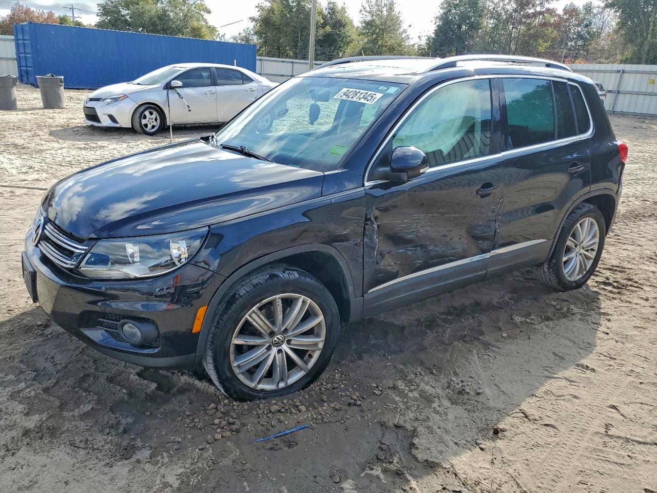 VOLKSWAGEN TIGUAN S 2015
