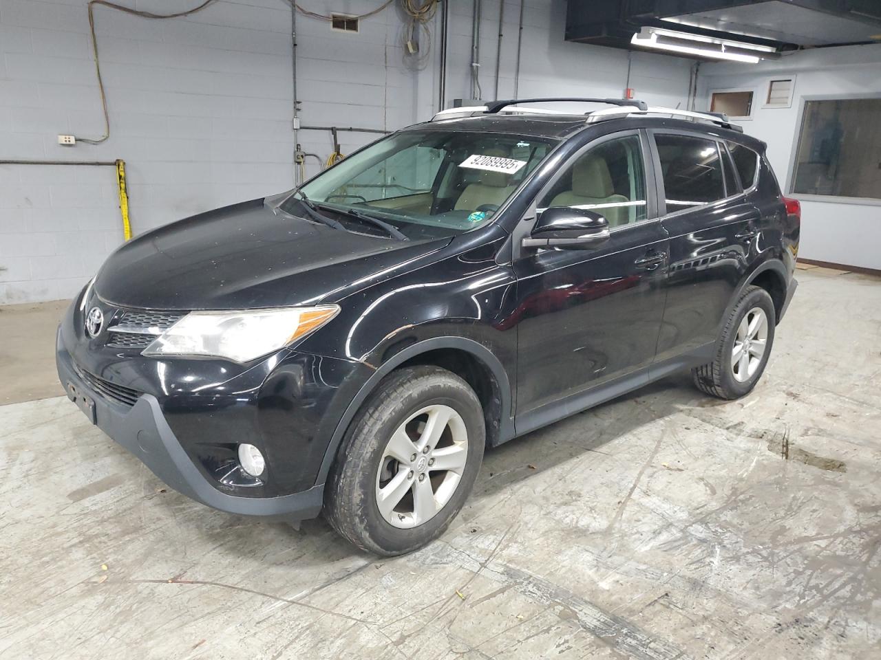 TOYOTA RAV4 XLE 2013