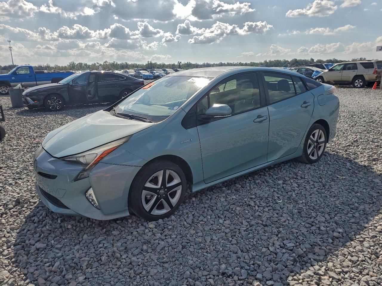 TOYOTA PRIUS 2016