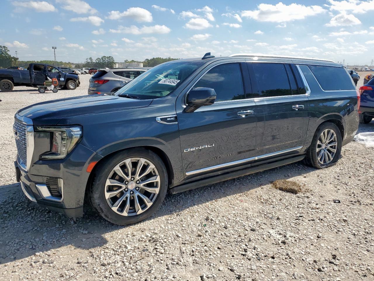 GMC YUKON XL D 2021