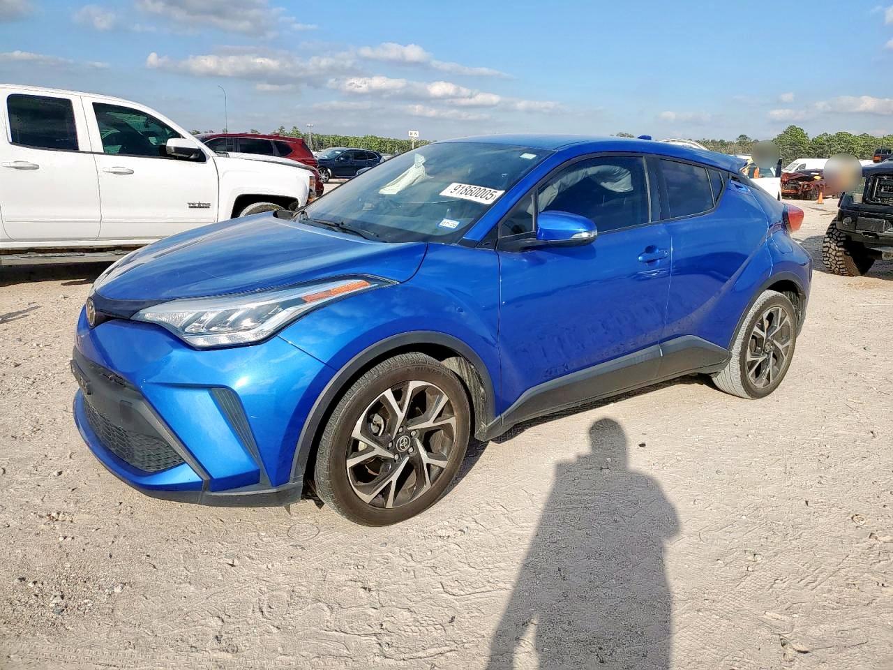 TOYOTA C-HR XLE 2022