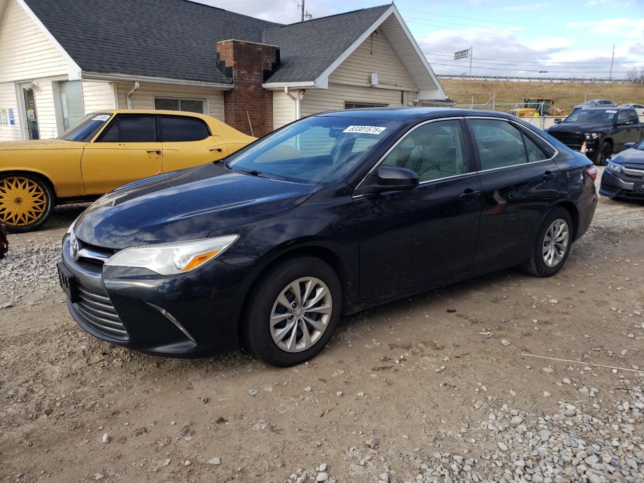 TOYOTA CAMRY LE 2016