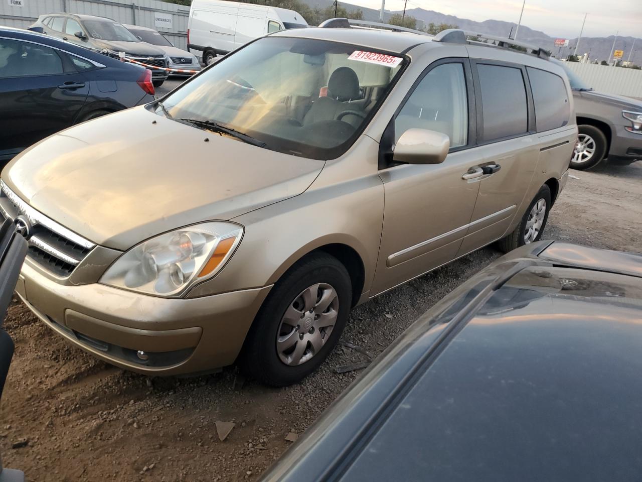 HYUNDAI ENTOURAGE 2007