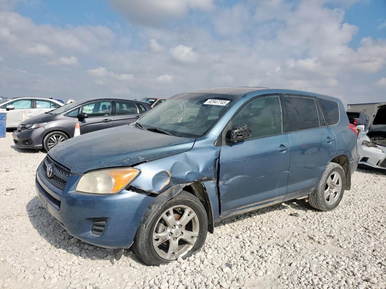 TOYOTA RAV4 2011