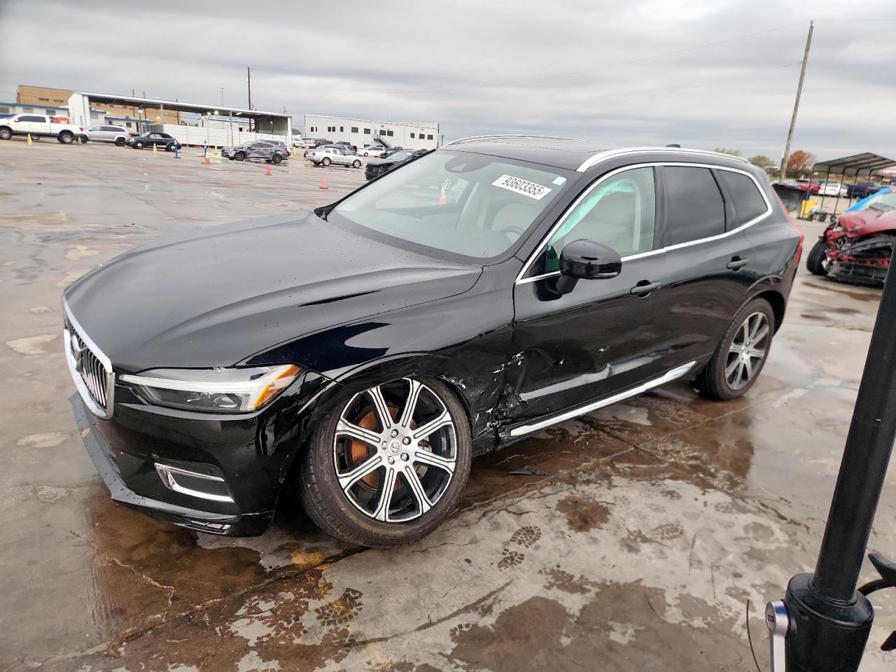 VOLVO XC60 2021