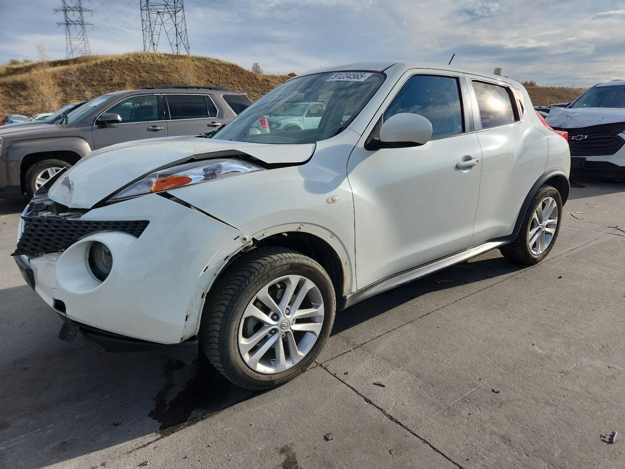 NISSAN JUKE S 2013