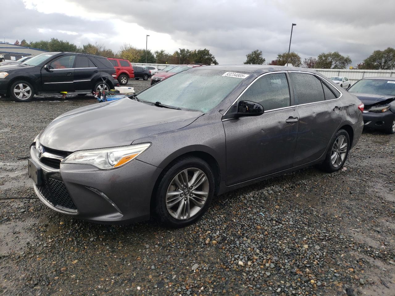 TOYOTA CAMRY 2016