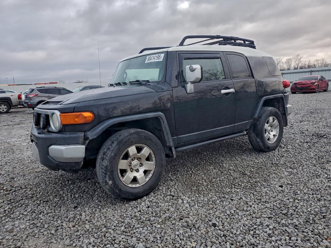 TOYOTA FJ CRUISER 2010