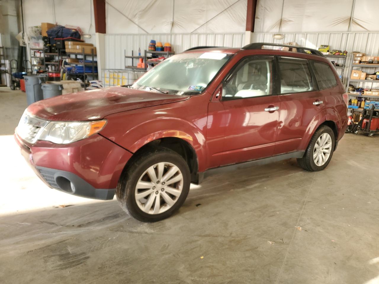 SUBARU FORESTER L 2012