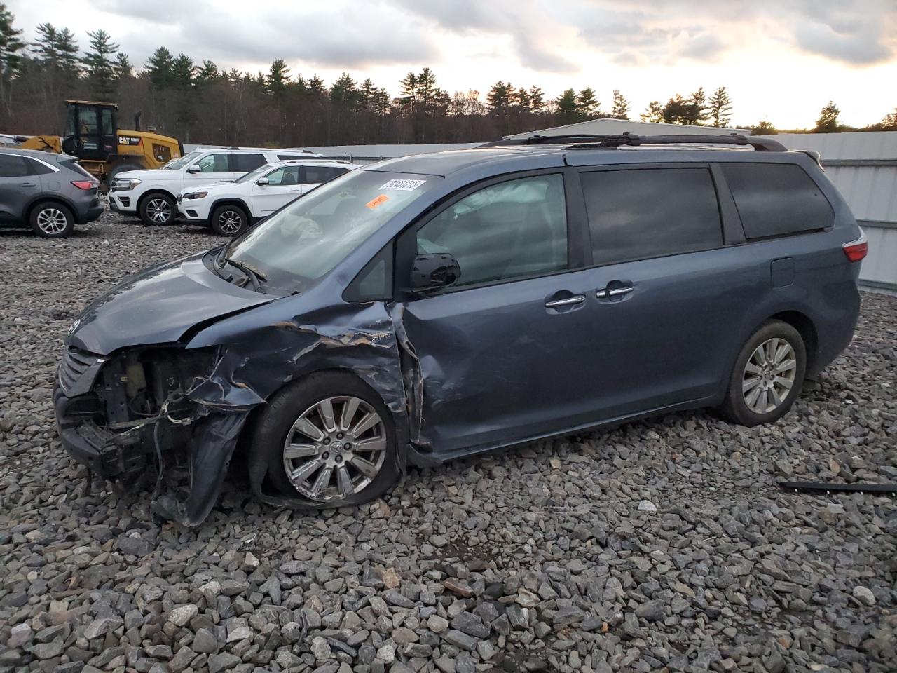 TOYOTA SIENNA 2017