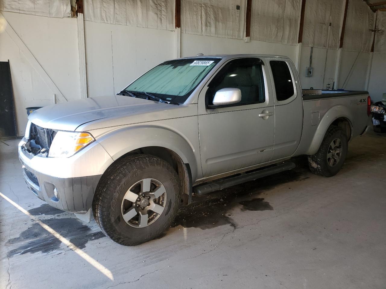 NISSAN FRONTIER 2011