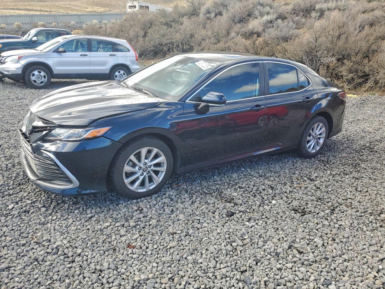 TOYOTA CAMRY LE 2021