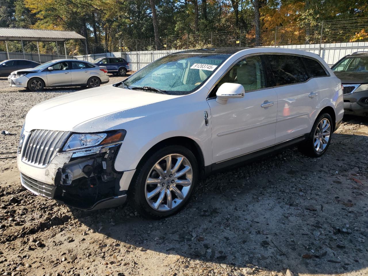 LINCOLN MKT 2010
