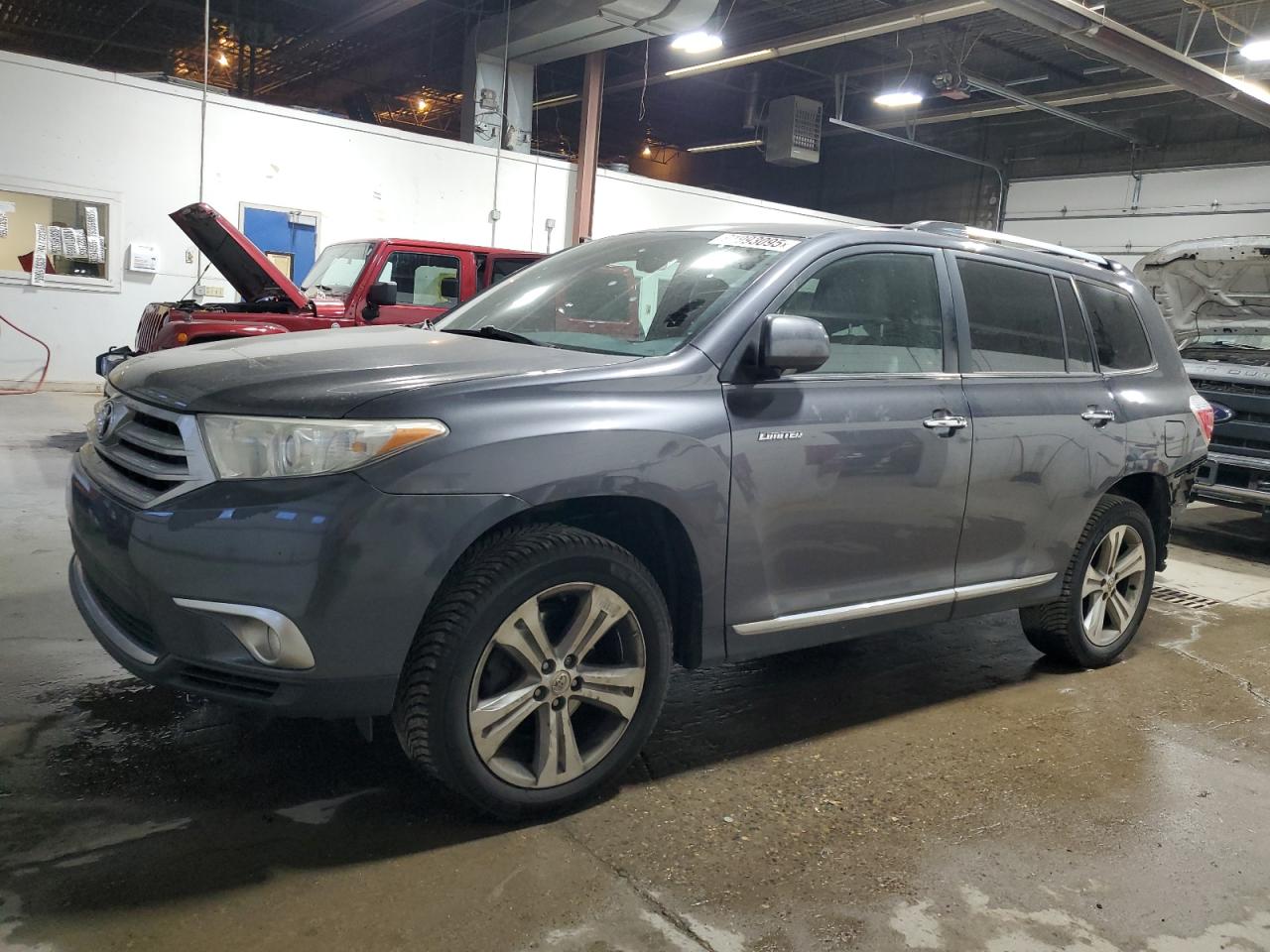 TOYOTA HIGHLANDER 2013