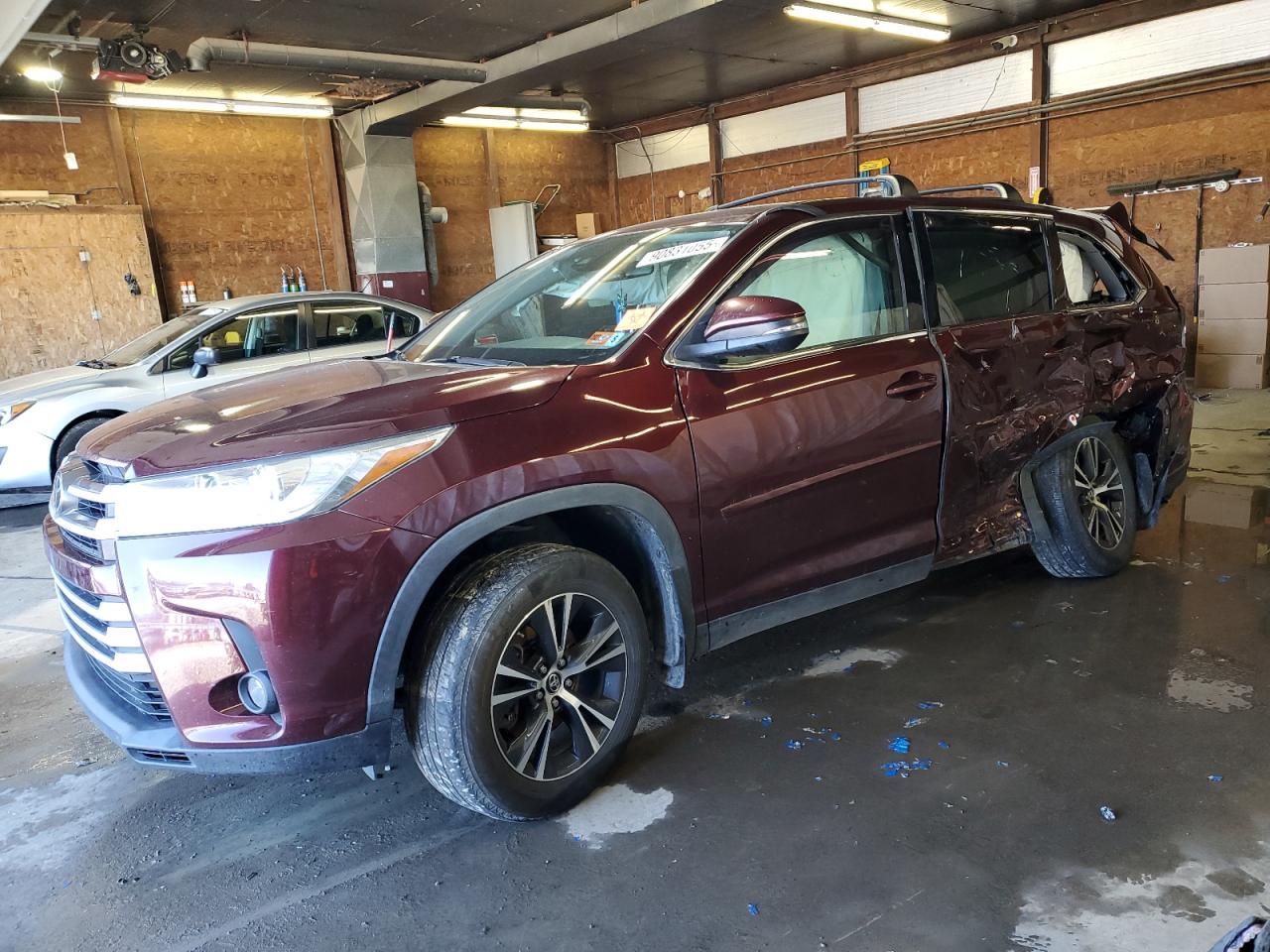 TOYOTA HIGHLANDER 2019
