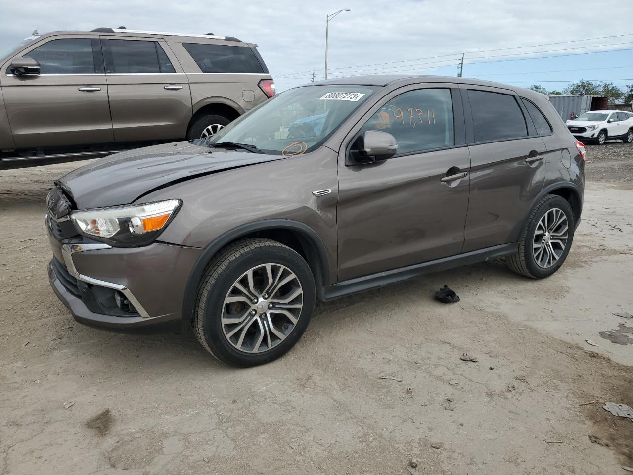 MITSUBISHI OUTLANDER 2017