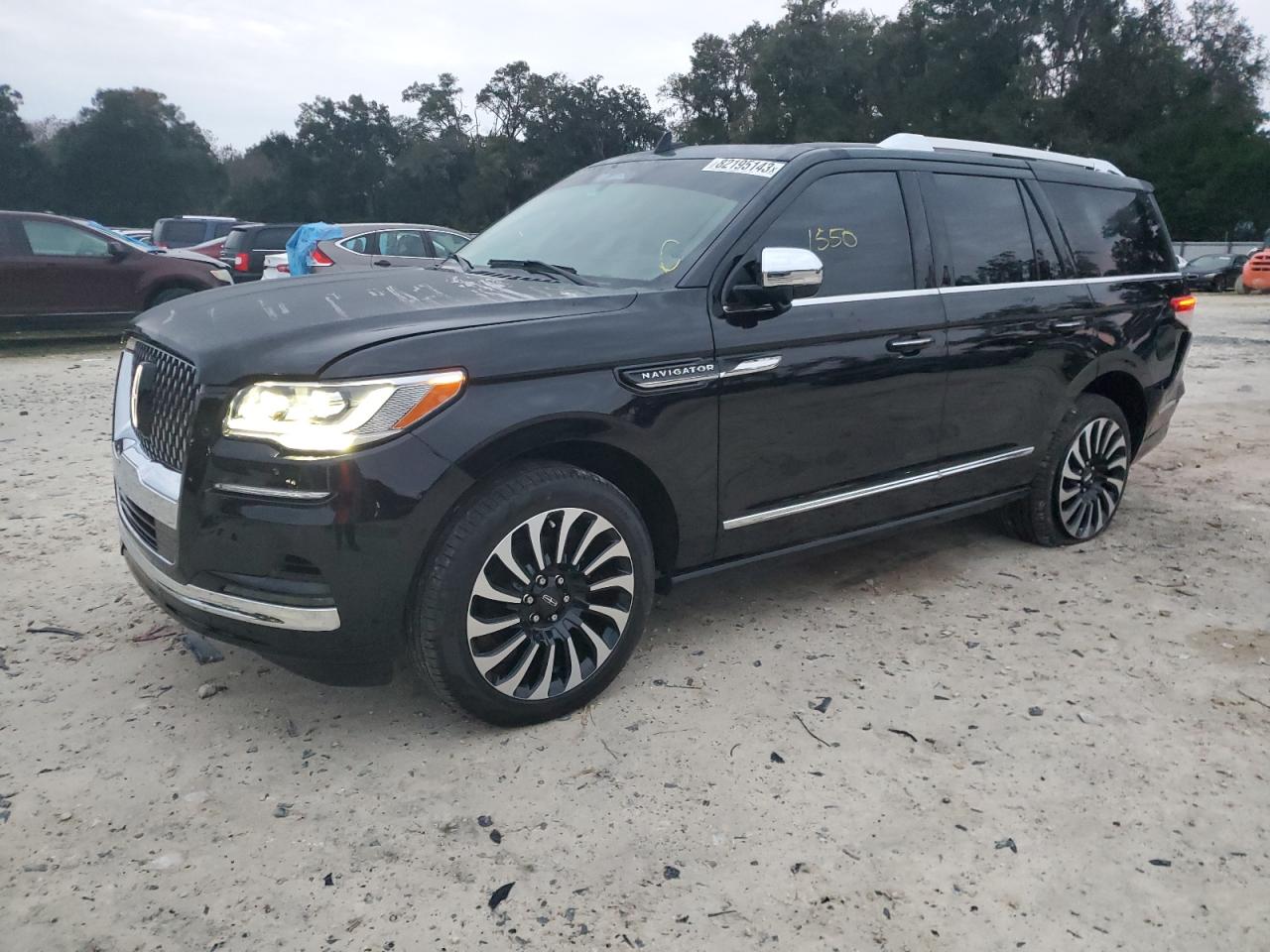 LINCOLN NAVIGATOR 2024