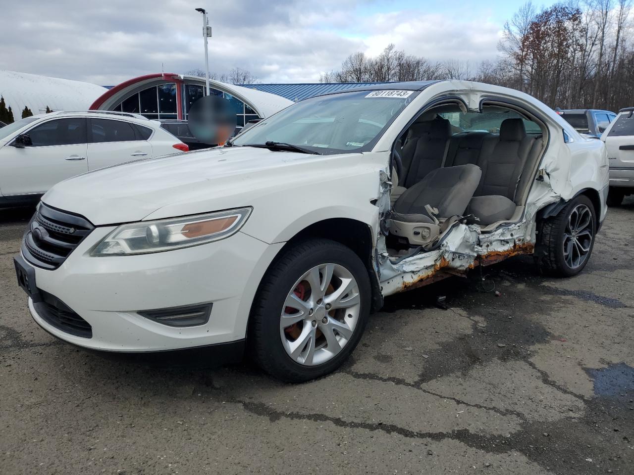 FORD TAURUS SEL 2010