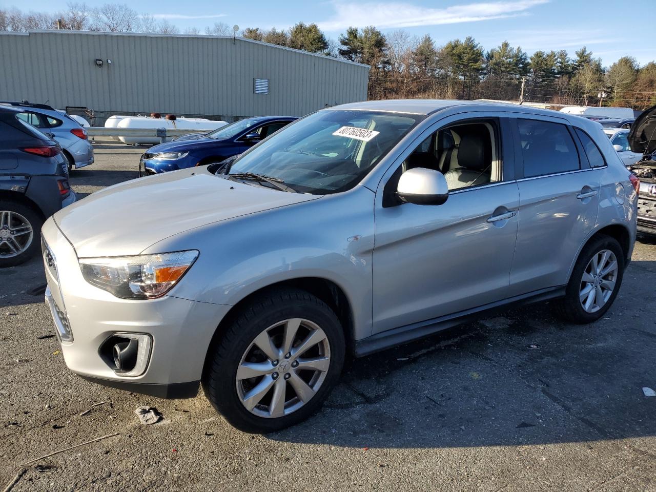 MITSUBISHI OUTLANDER 2015
