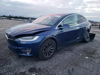 Tesla Model X 2019