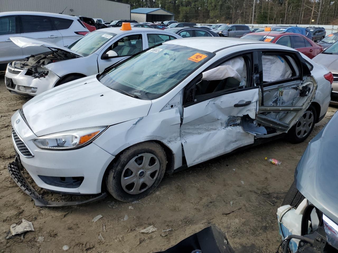 FORD FOCUS S 2016