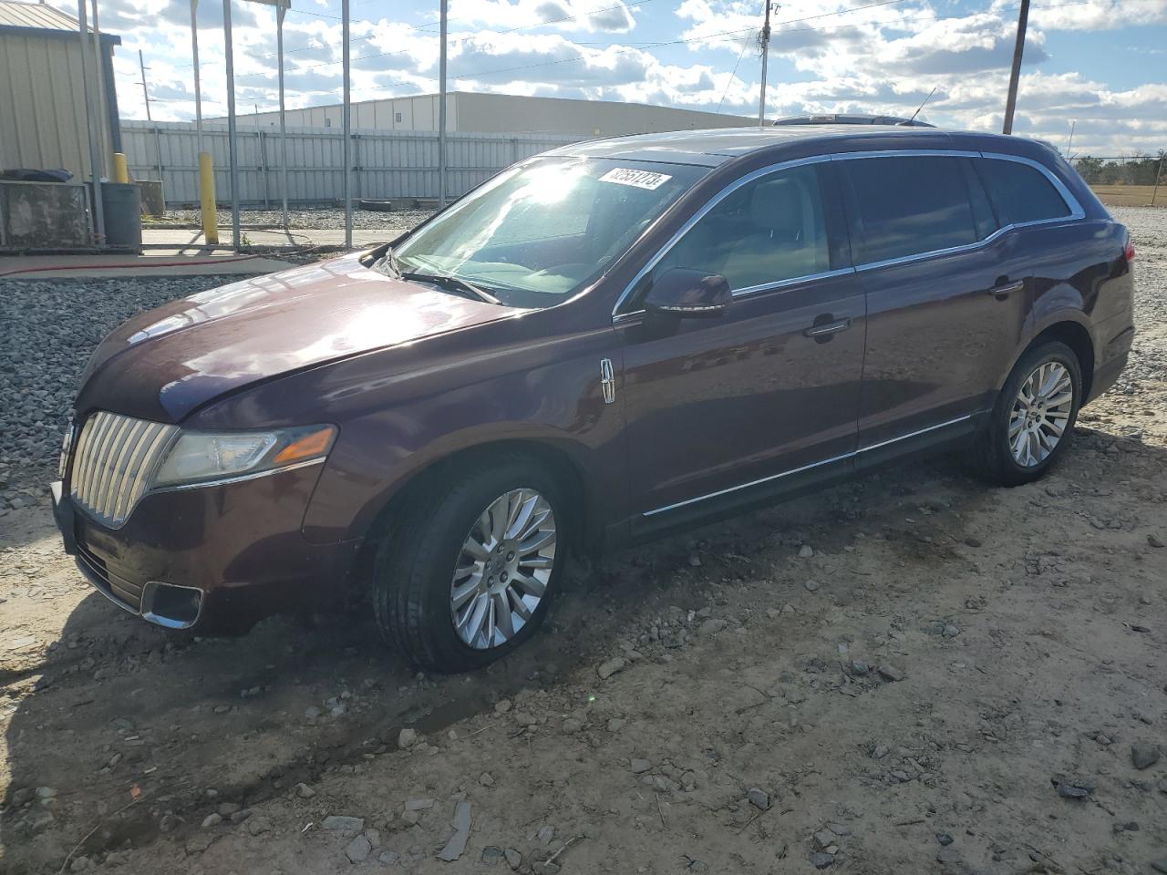 LINCOLN MKT 2011