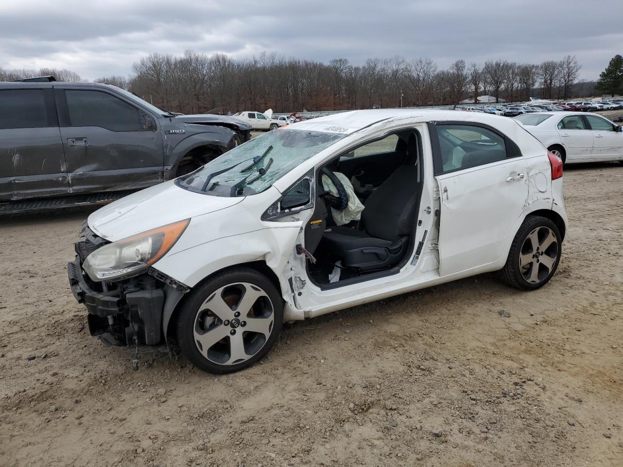 KIA Rio Ex 2015