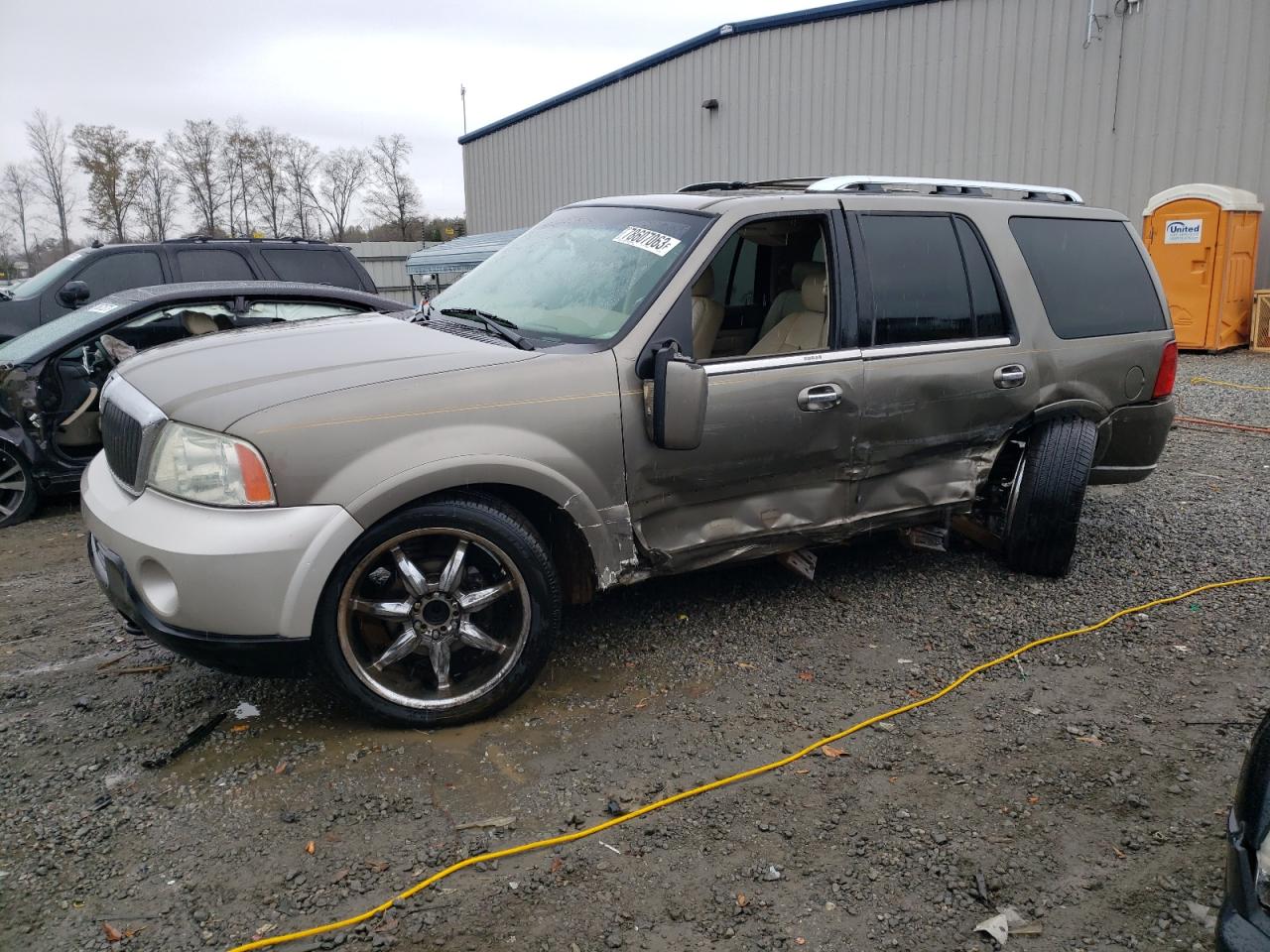 LINCOLN NAVIGATOR 2004