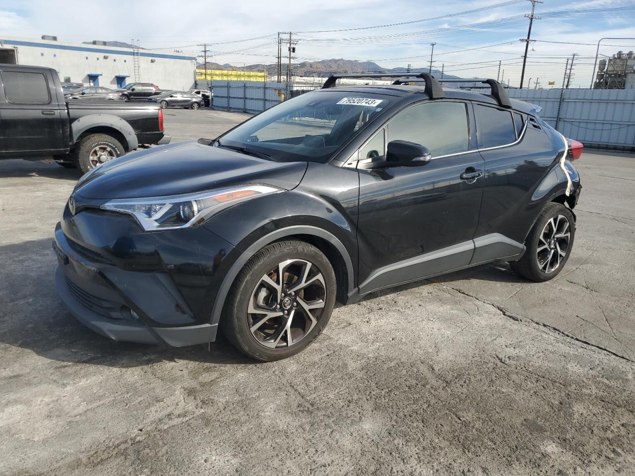 TOYOTA C-HR XLE 2019