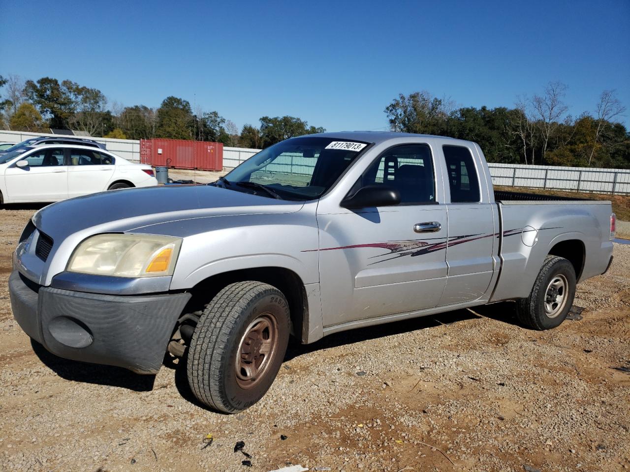 MITSUBISHI RAIDER LS 2006
