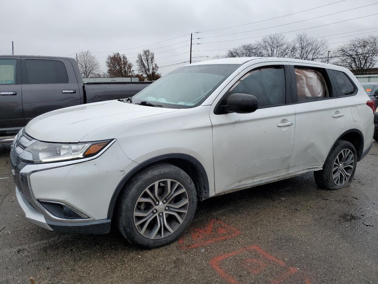 MITSUBISHI OUTLANDER 2018