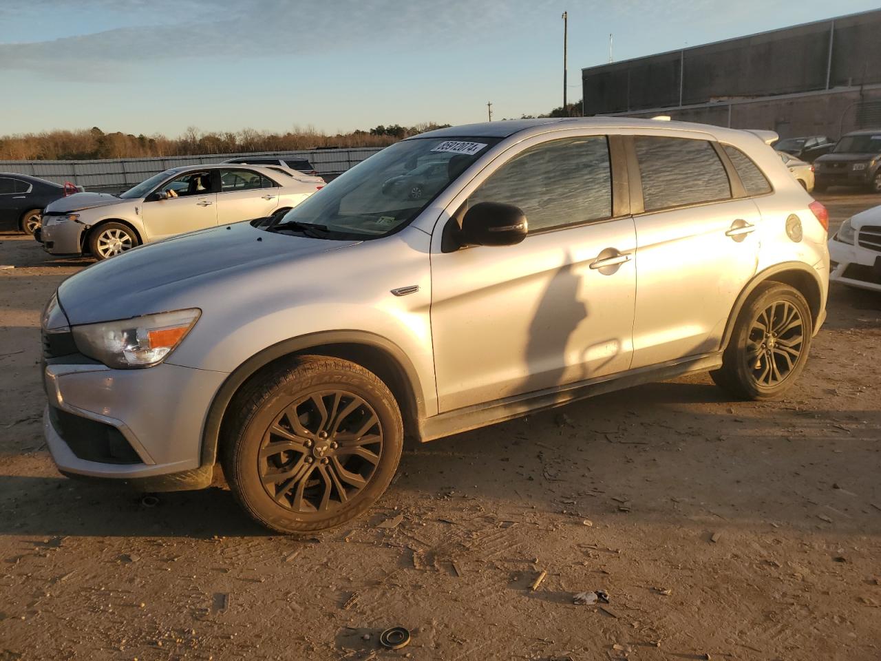 MITSUBISHI OUTLANDER 2017