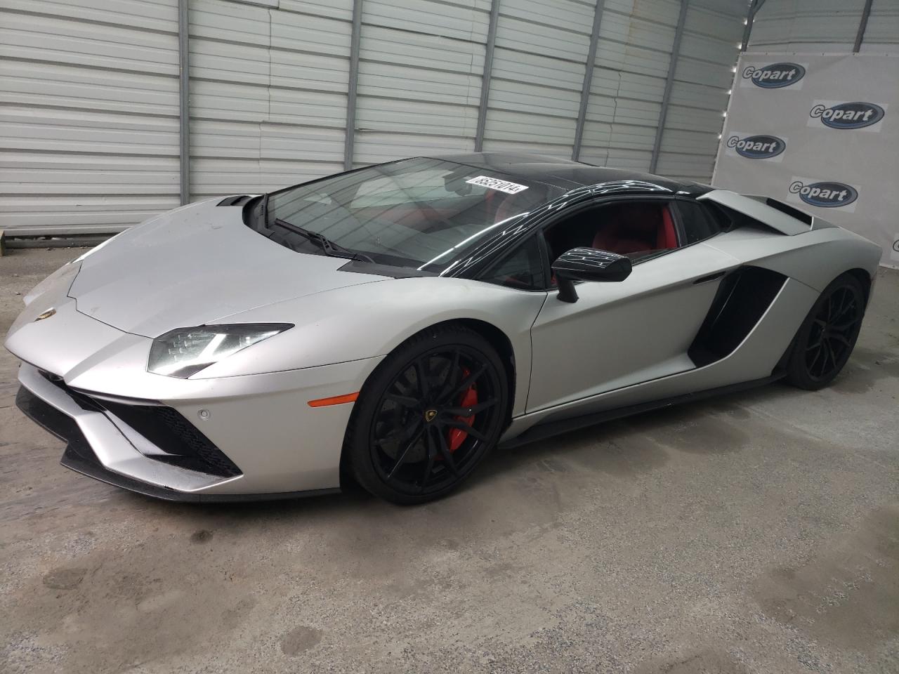LAMBORGHINI AVENTADOR 2018