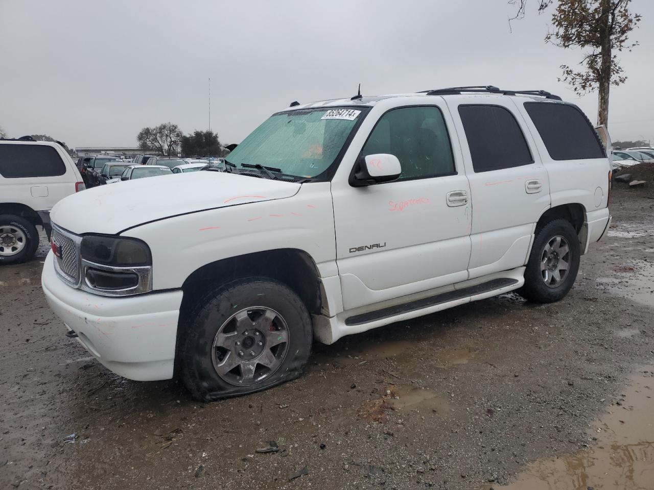 GMC YUKON DENA 2004