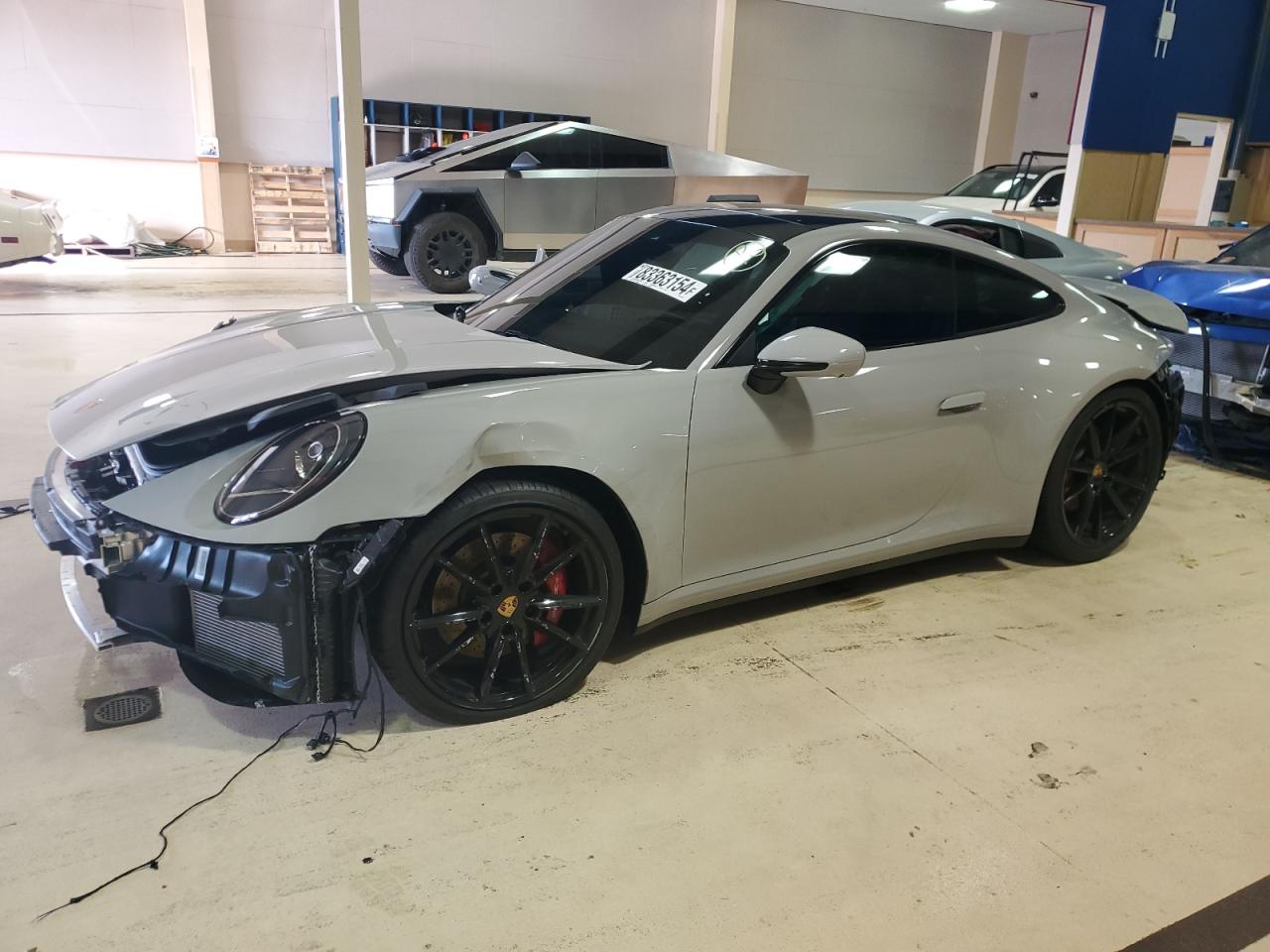 PORSCHE 911 CARRER 2024