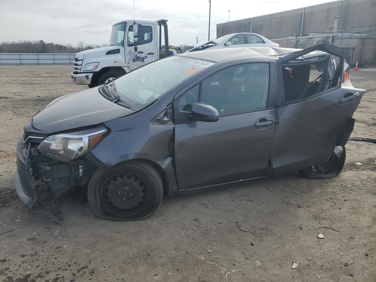 TOYOTA YARIS L 2016