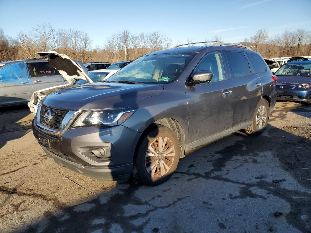NISSAN PATHFINDER 2017
